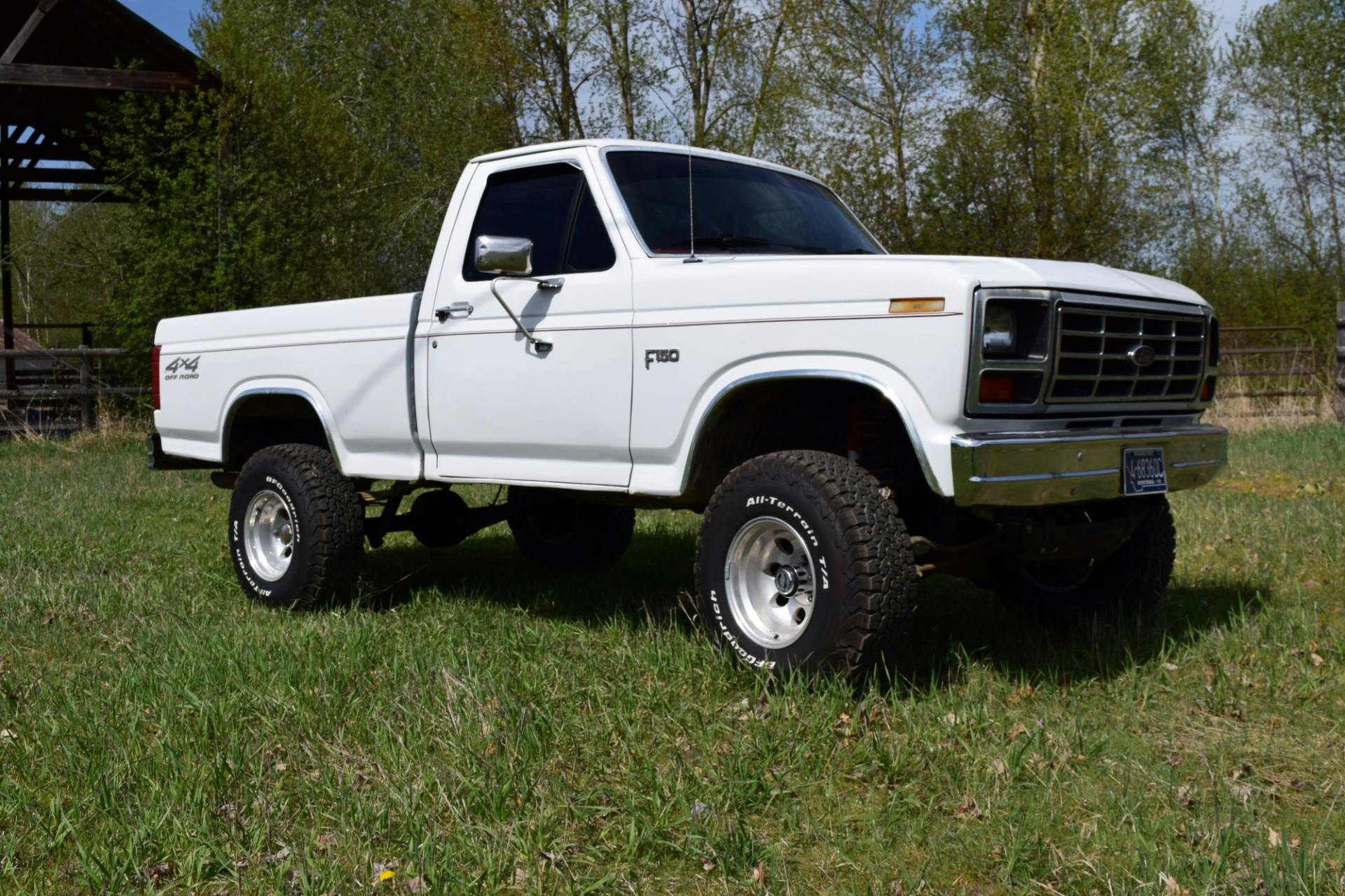 Ford-F150-1985-2024-02-23T16:33:11.355Z
