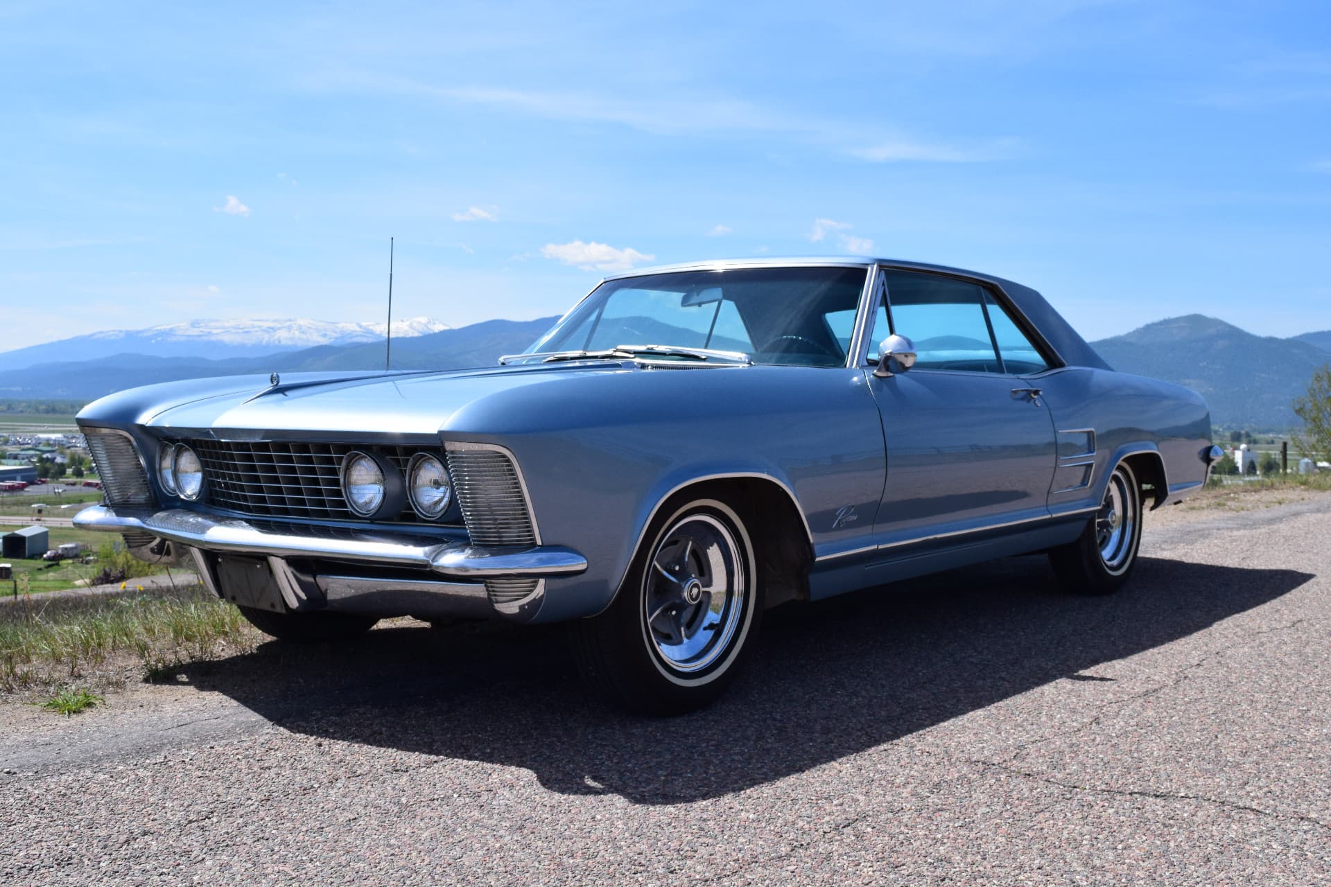 Buick-Riviera-1964-2025-05-10T17:58:58.944Z