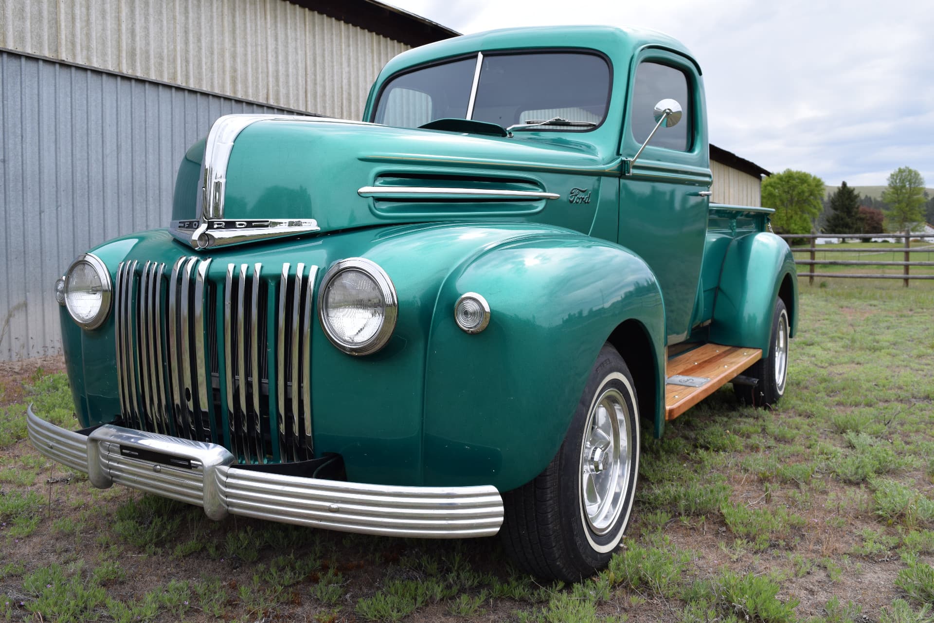 Ford-Pickup-1946-2025-05-22T19:35:35.607Z